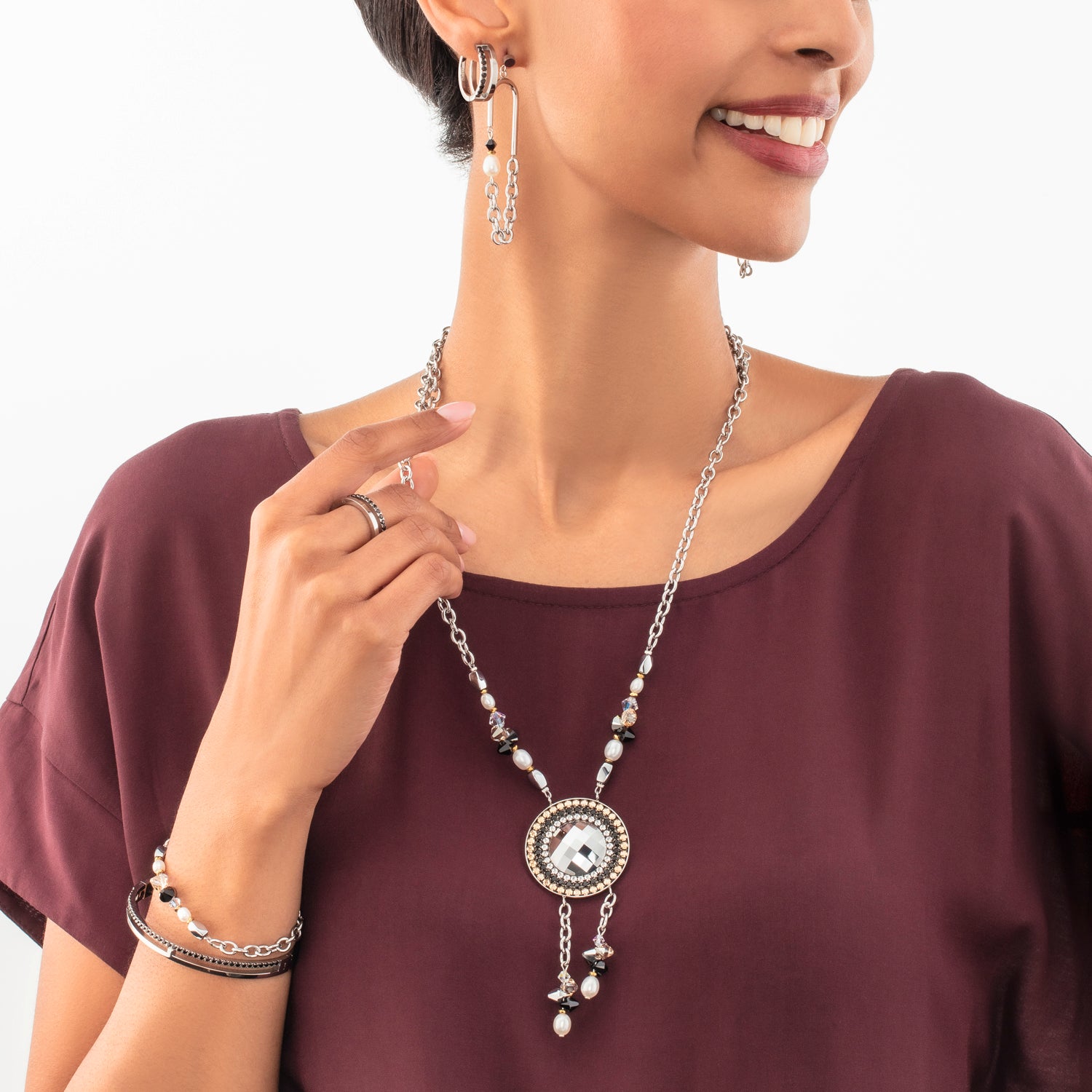 Boucles d'oreilles Amulette Boho Perles noir et blanc