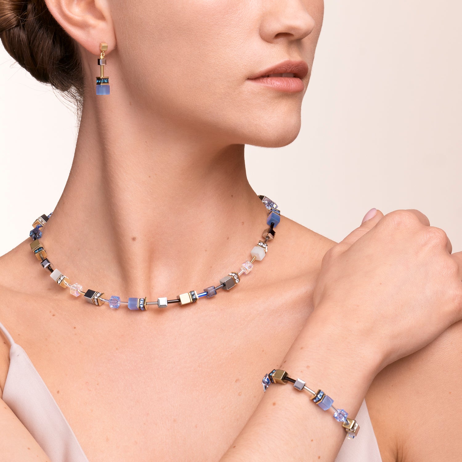 Collier GeoCUBE® bleu-or