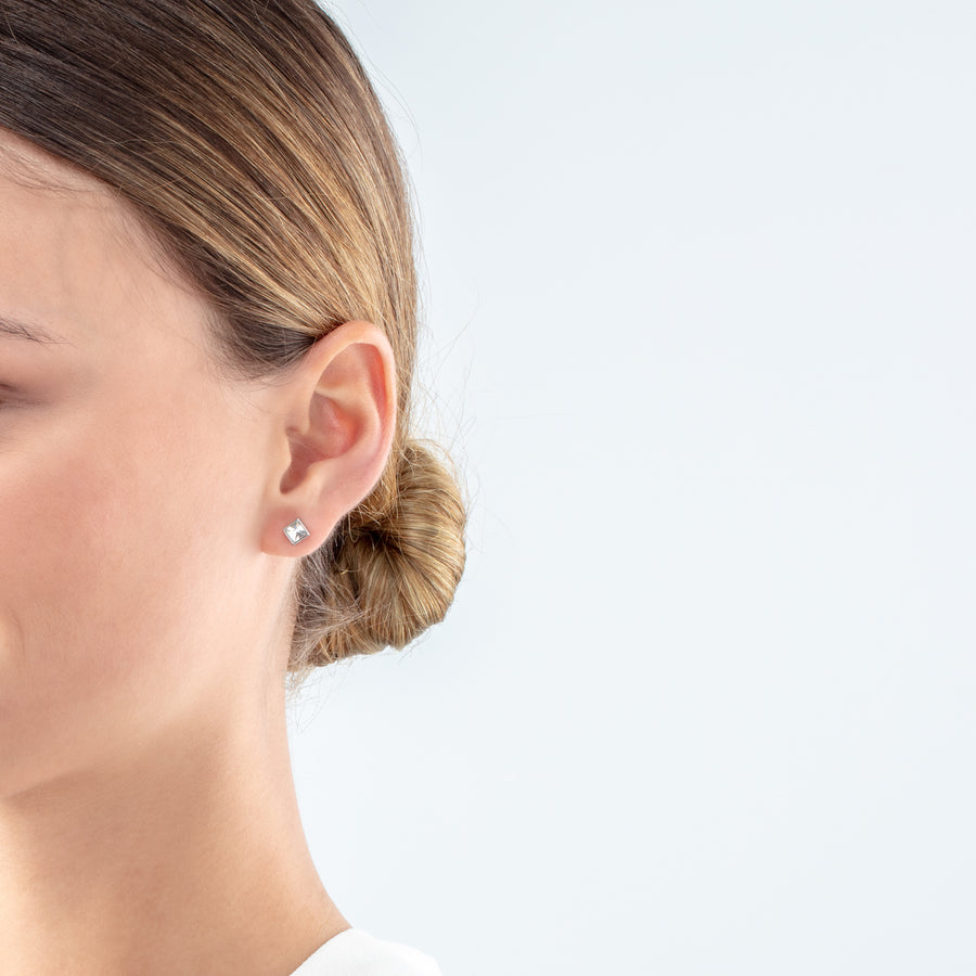 Petites boucles d'oreilles Brilliant Square argent cristal