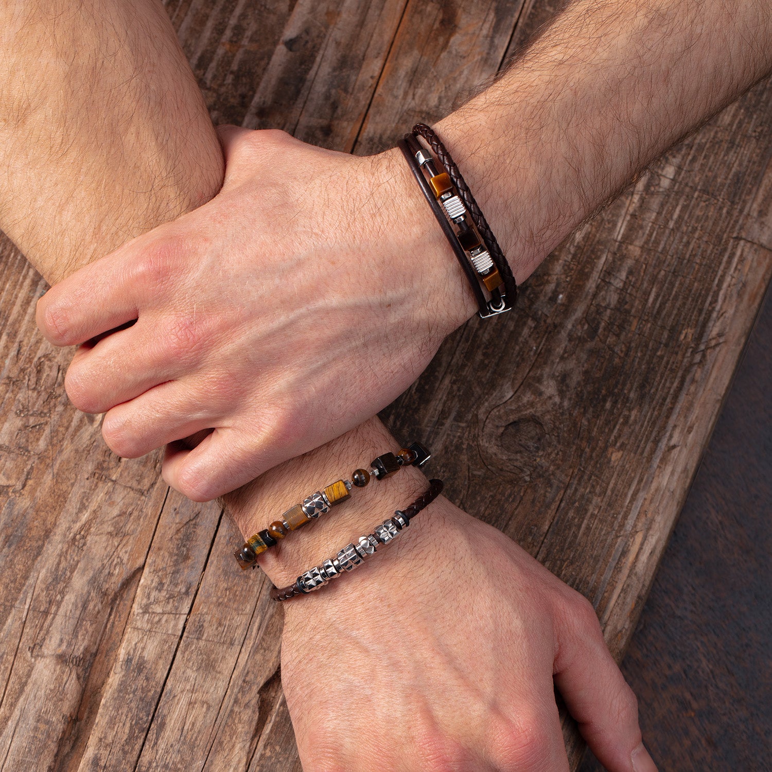 Bracelet en cuir brun avec Spikes Cubes en acier inoxydable