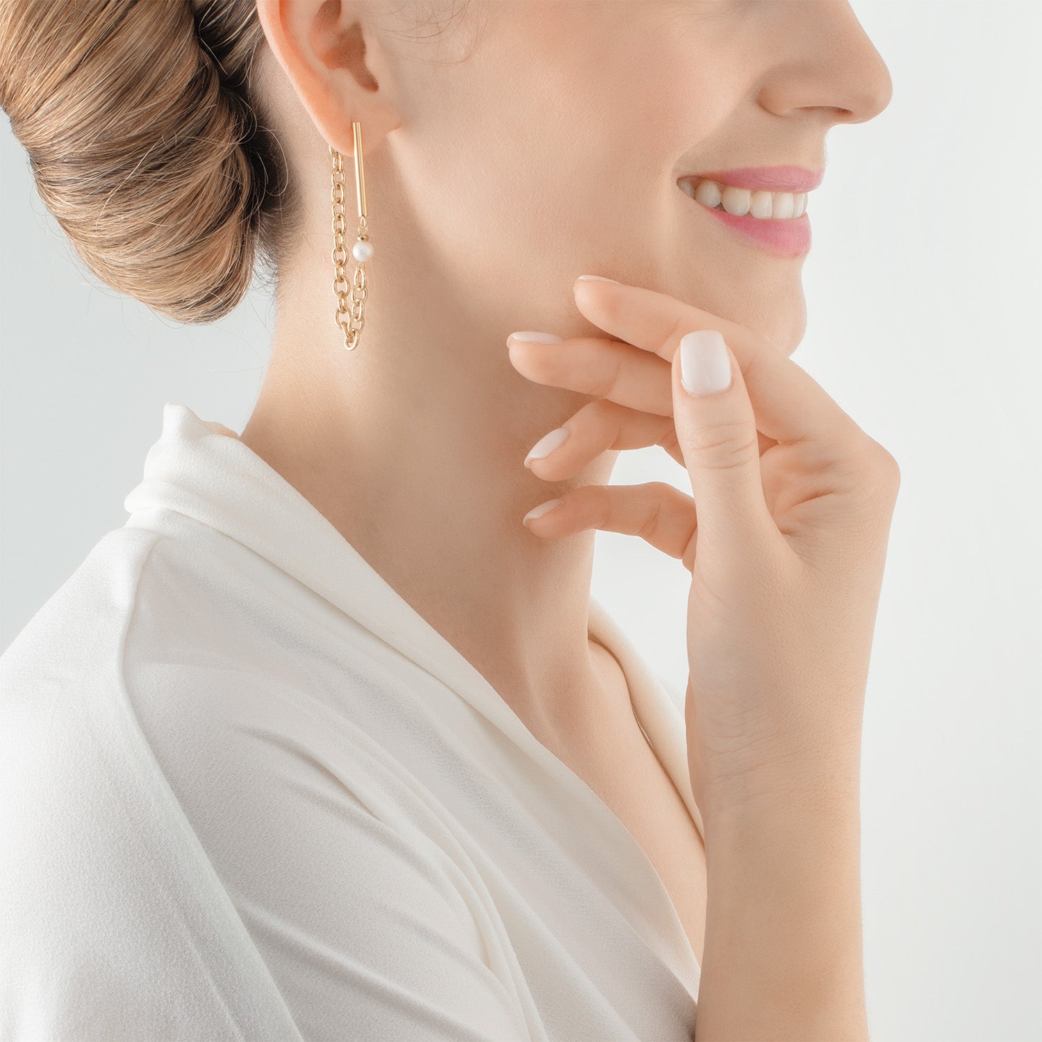 Boucles d'oreilles Chain & Pearl Fever blanc-or