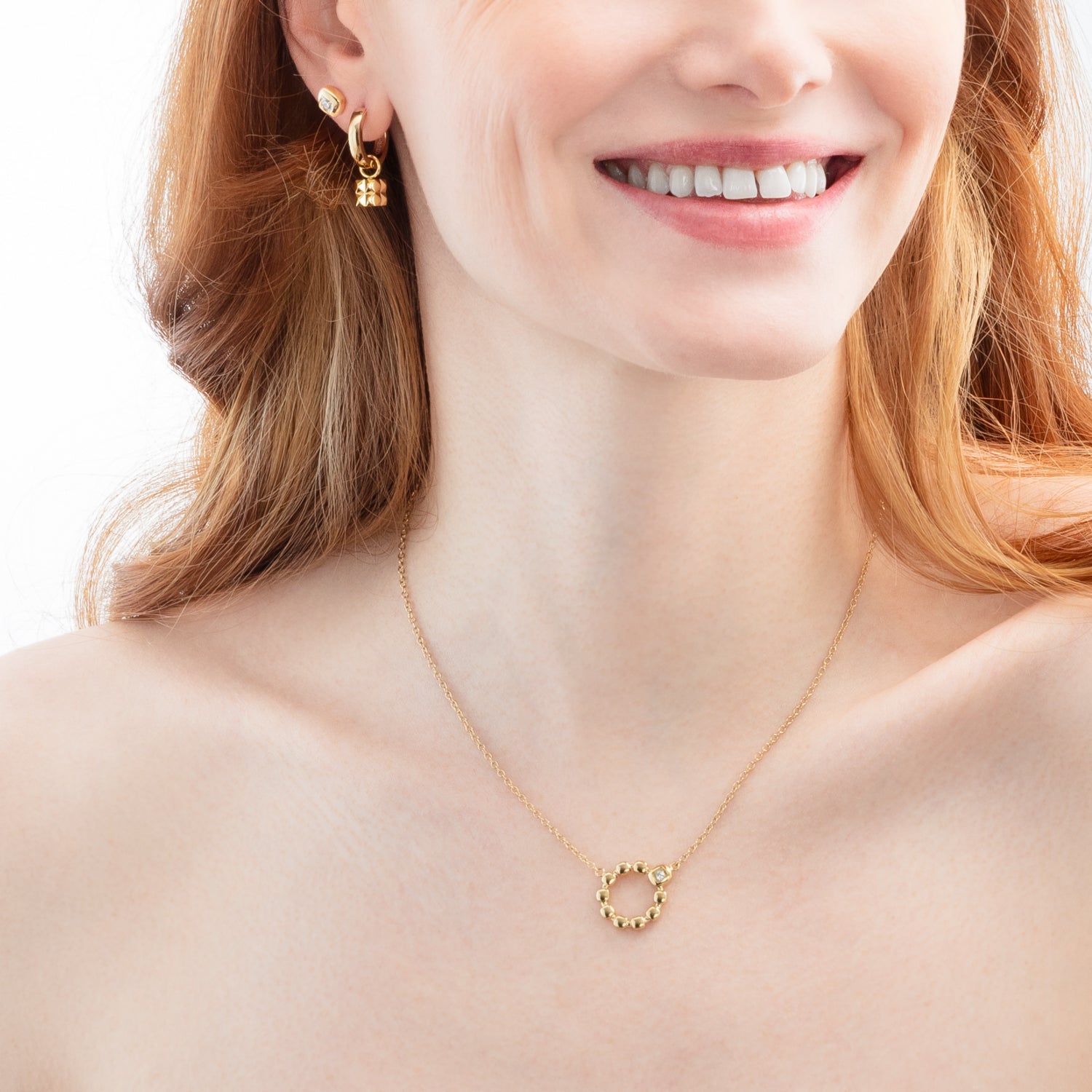 Clous d'oreilles Small Soft Cube Glow or