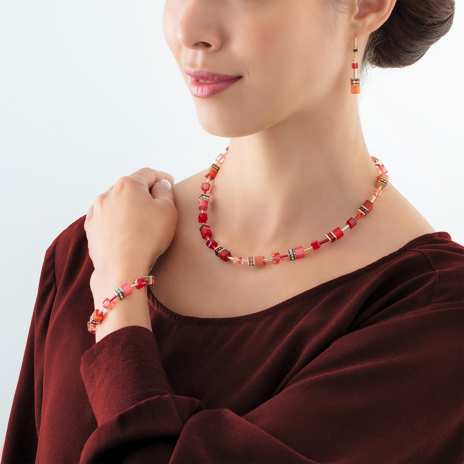 Collier GeoCUBE® Iconic or rouge