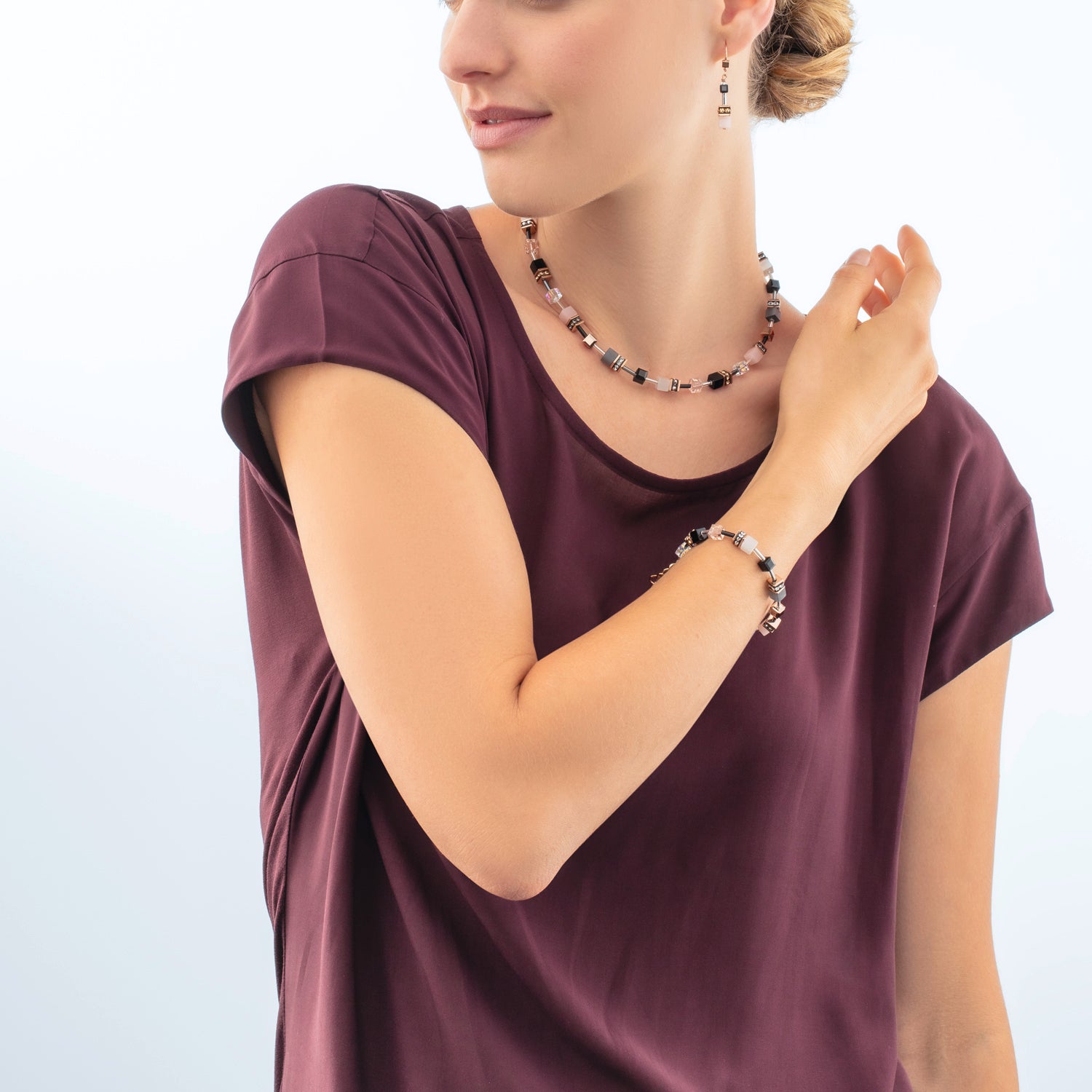 Boucles d'oreilles GeoCUBE® Iconic or rose doux