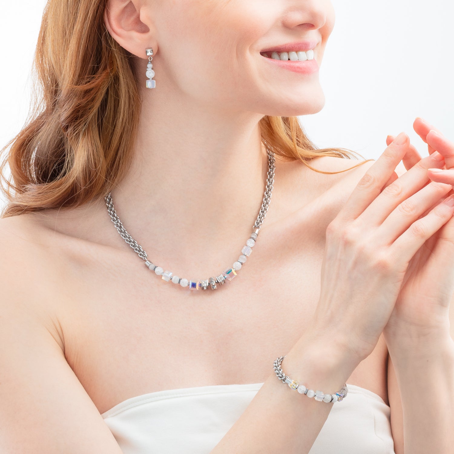 Collier Cube Nexus argent blanc