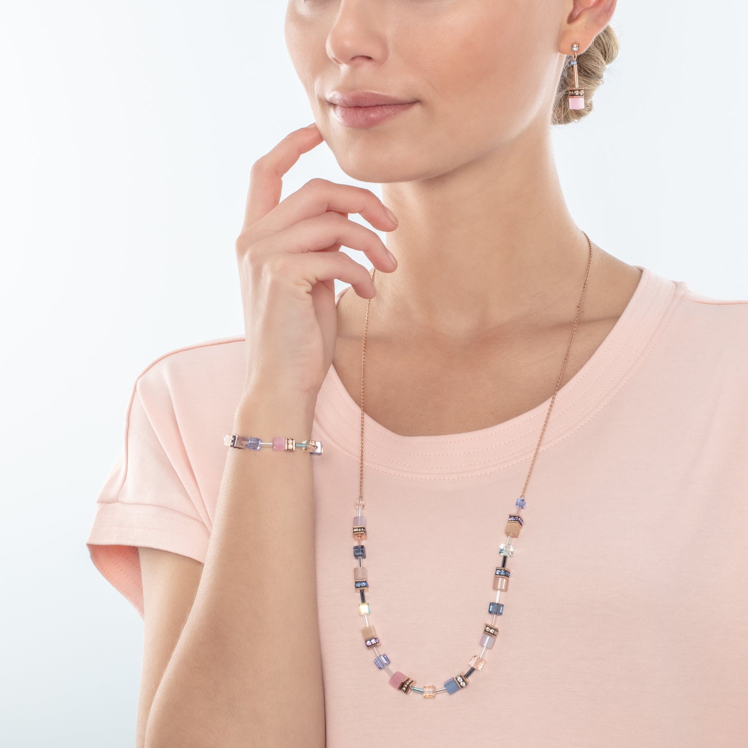 Collier GeoCUBE® Iconic Chain bleu clair rose