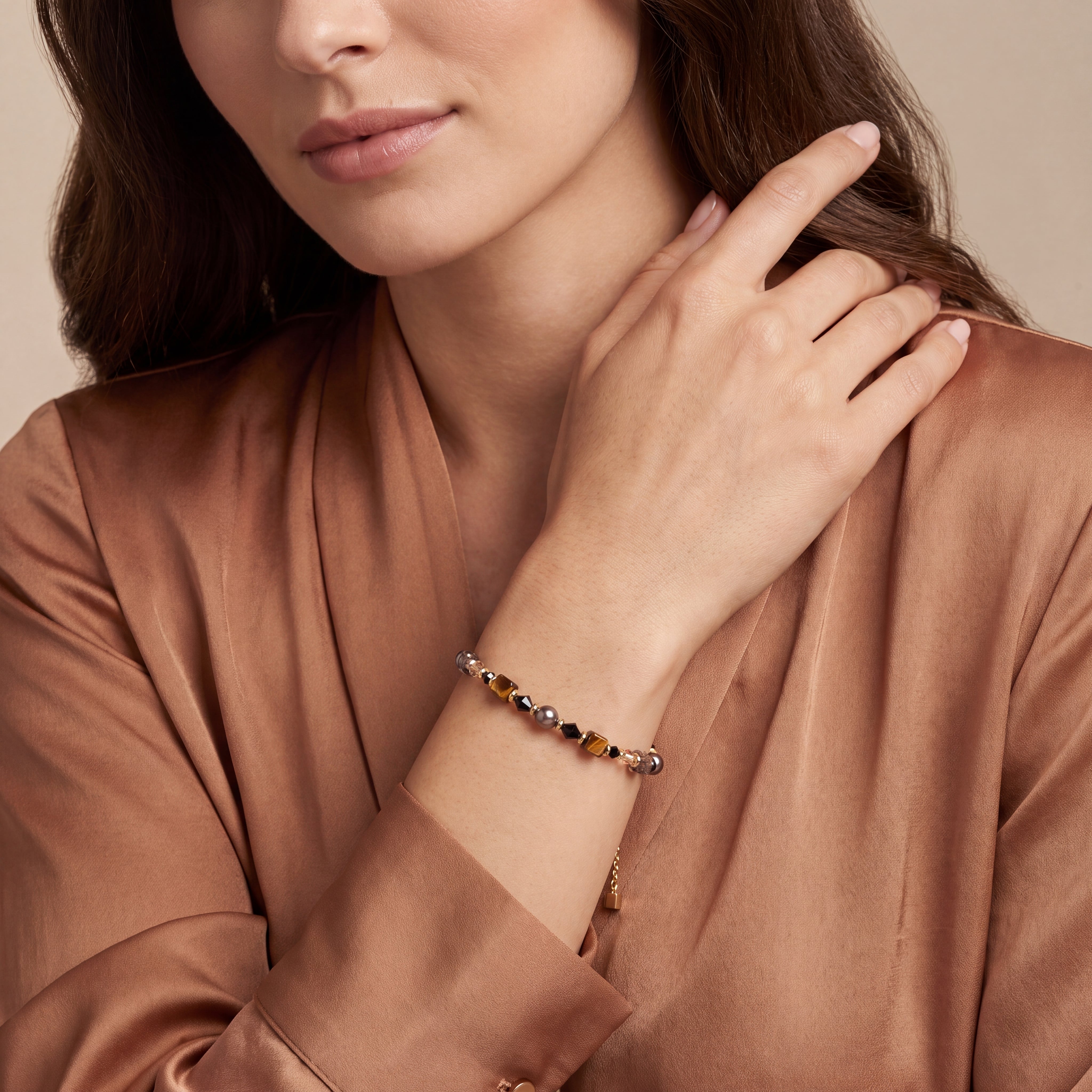COEUR DE LION Bracelet Slider Earth doré – sur mannequin