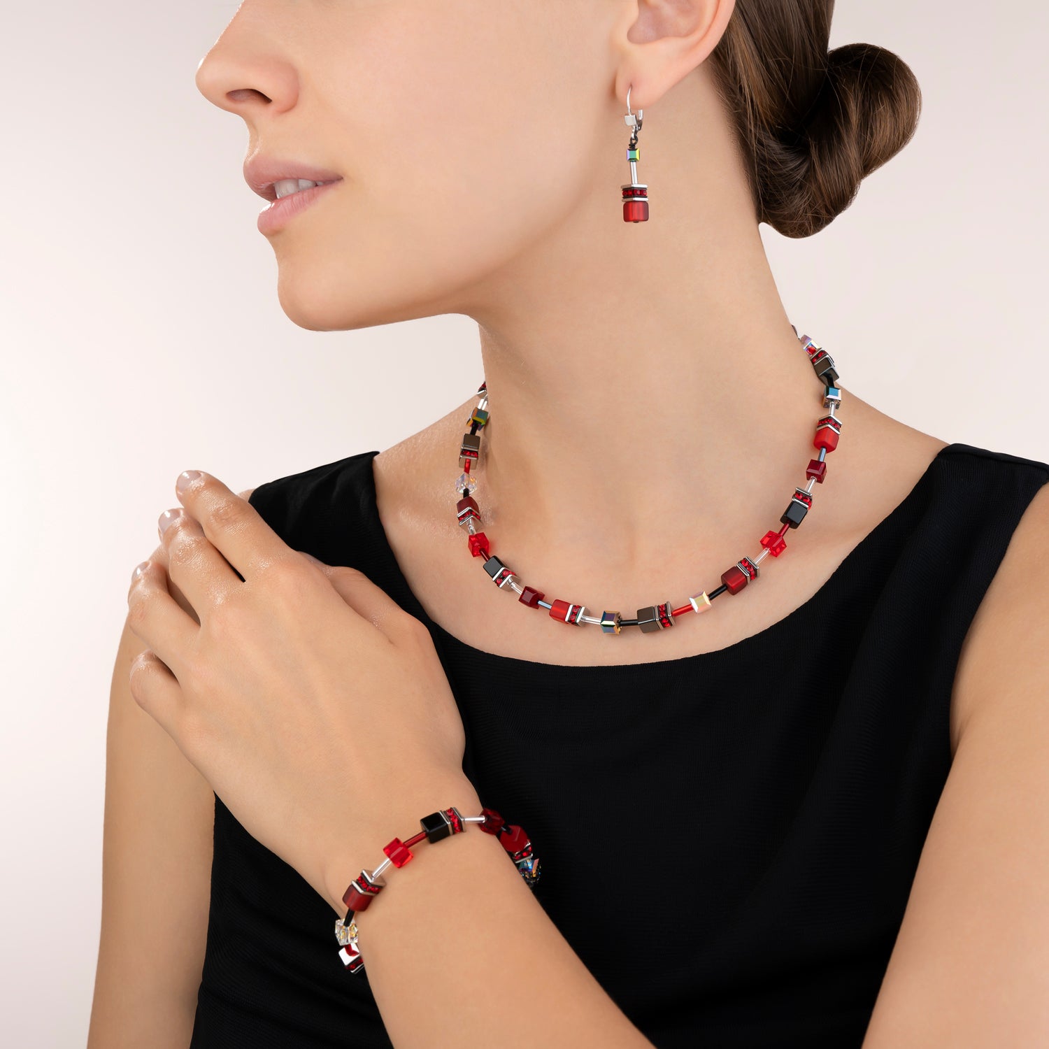 Collier GeoCUBE® rouge-hématite