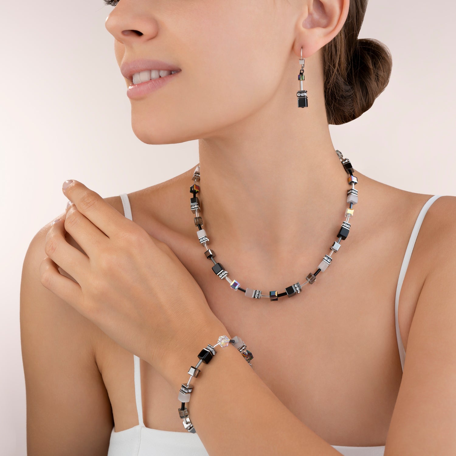 Bracelet GeoCUBE® noir-blanc-hématite