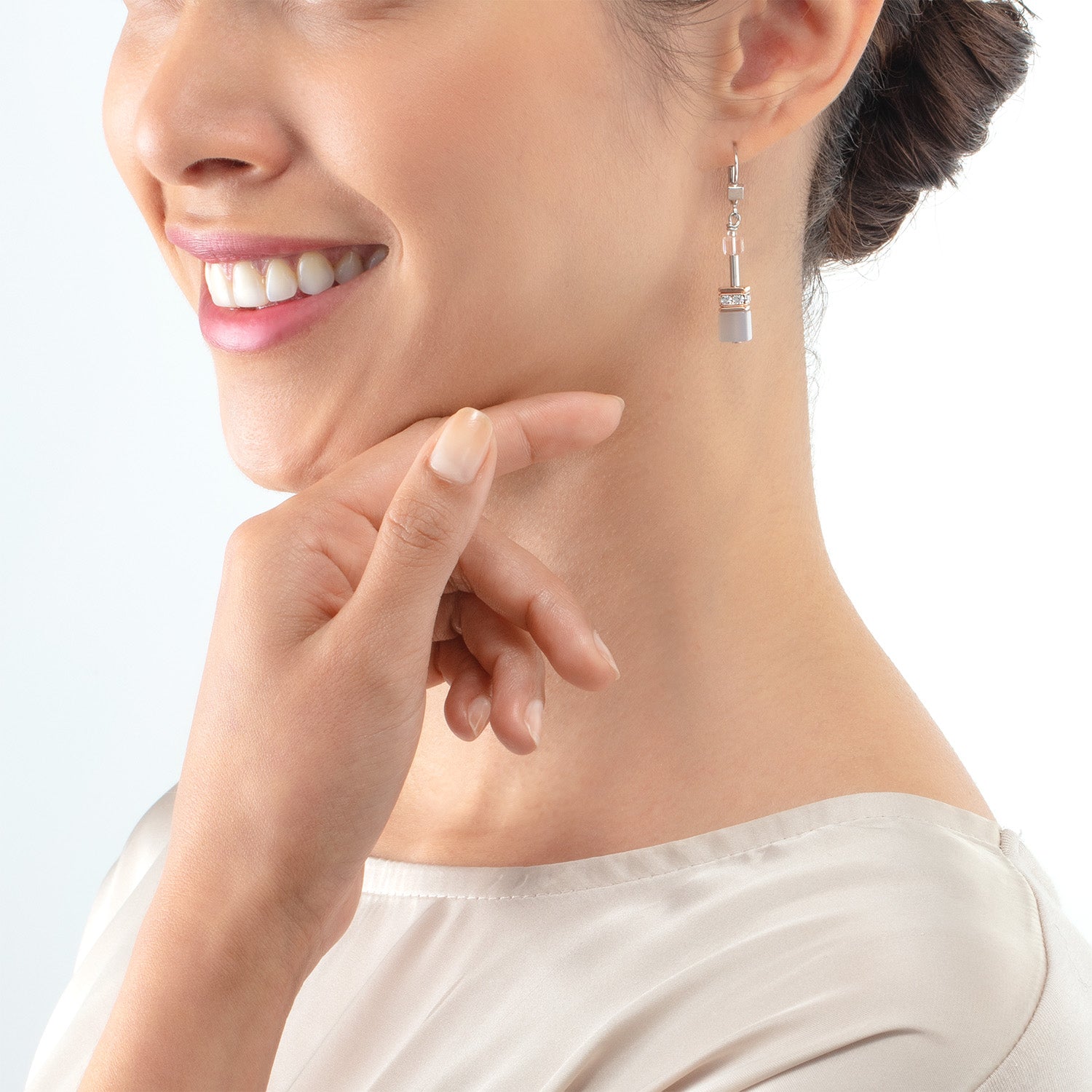 Boucles d'oreilles GeoCUBE® Iconic Precious or rose-pêche