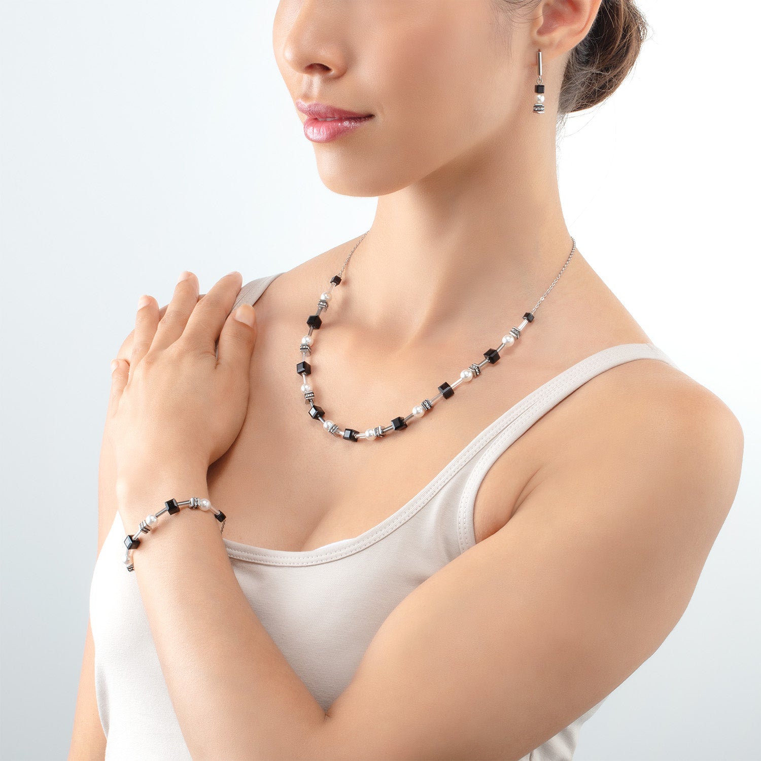 Collier Mysterious Cubes & Pearls argent-noir