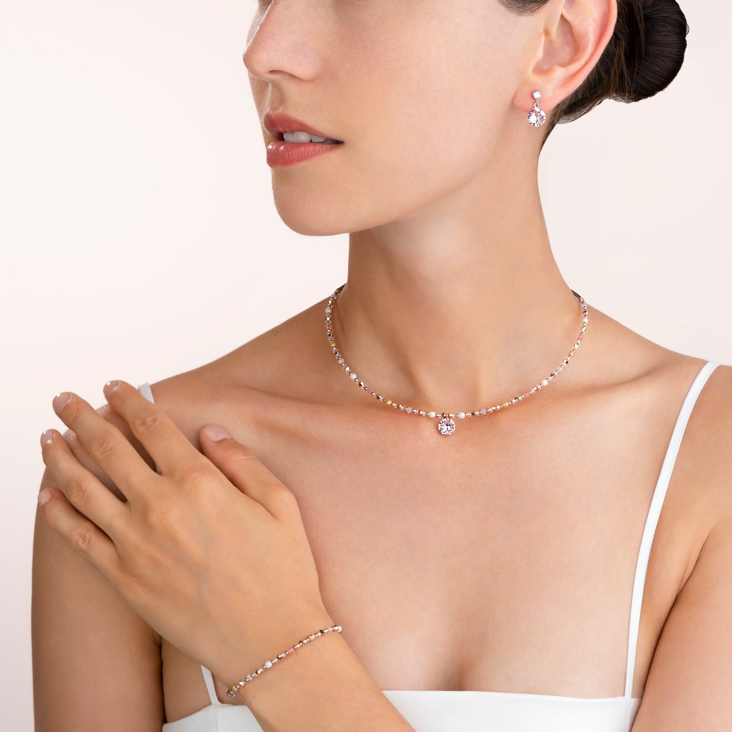 Collier Cristaux  & acier inoxydable rose clair
