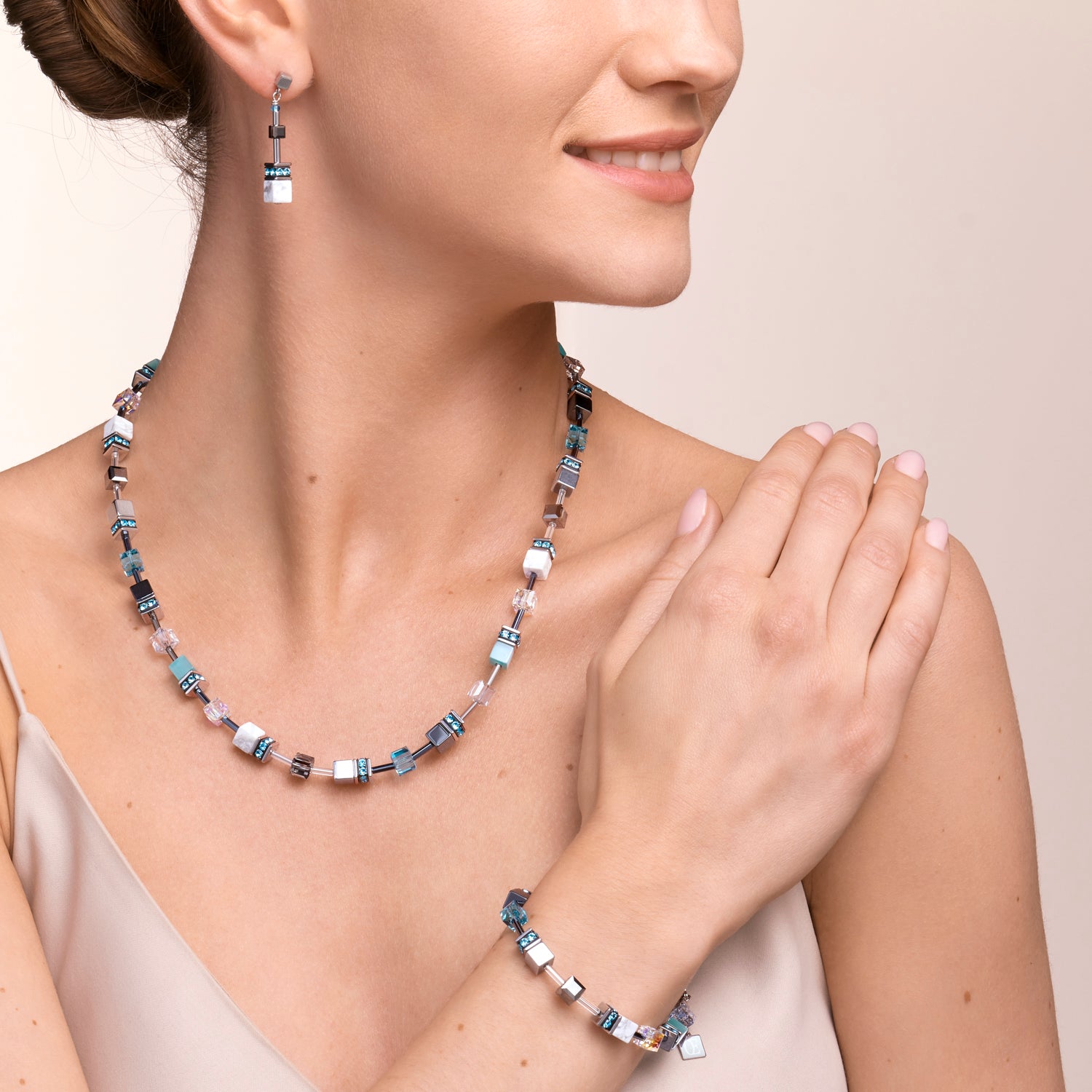 Bracelet GeoCUBE® medium aqua-blanc