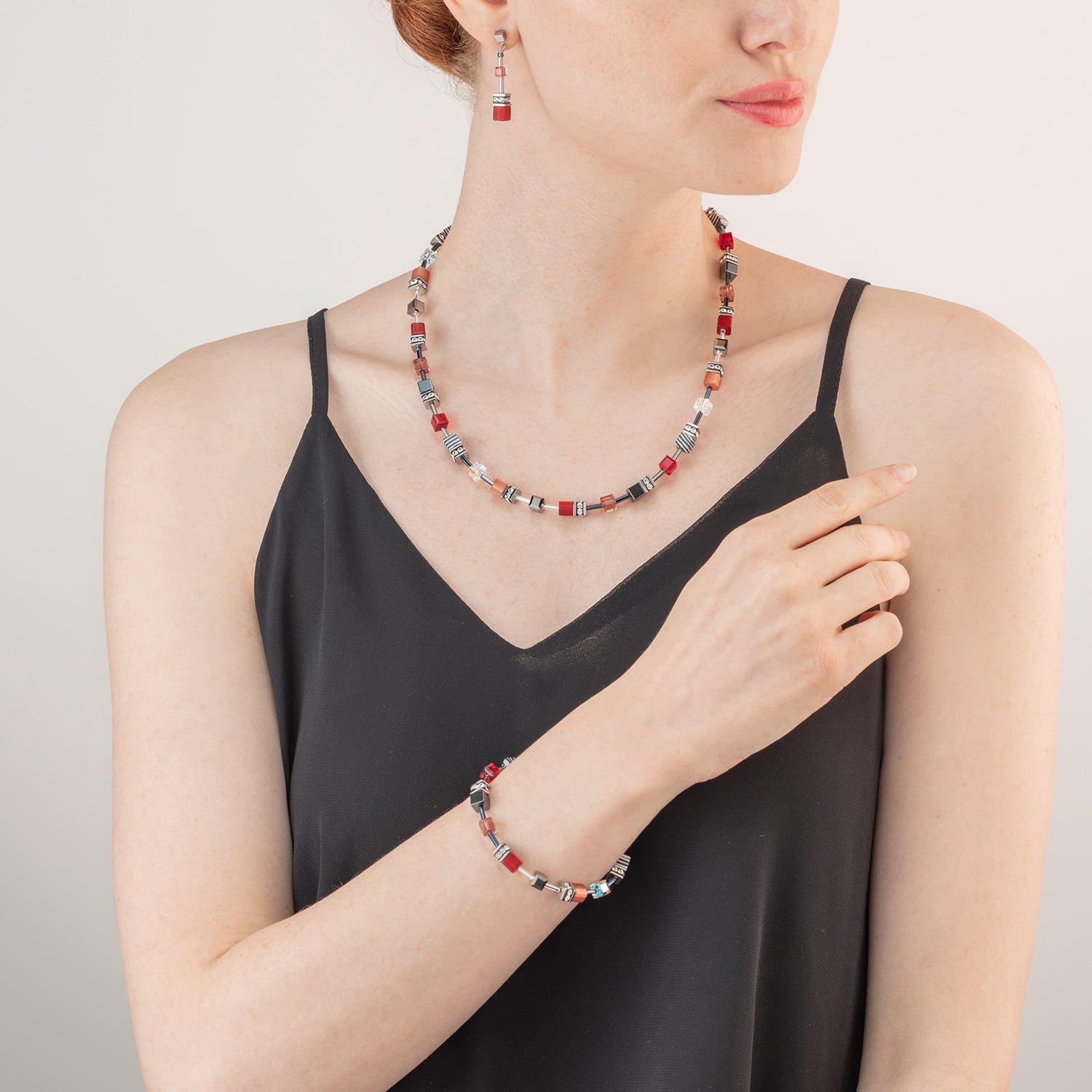 Collier GeoCUBE® Iconic 50 cm rouge