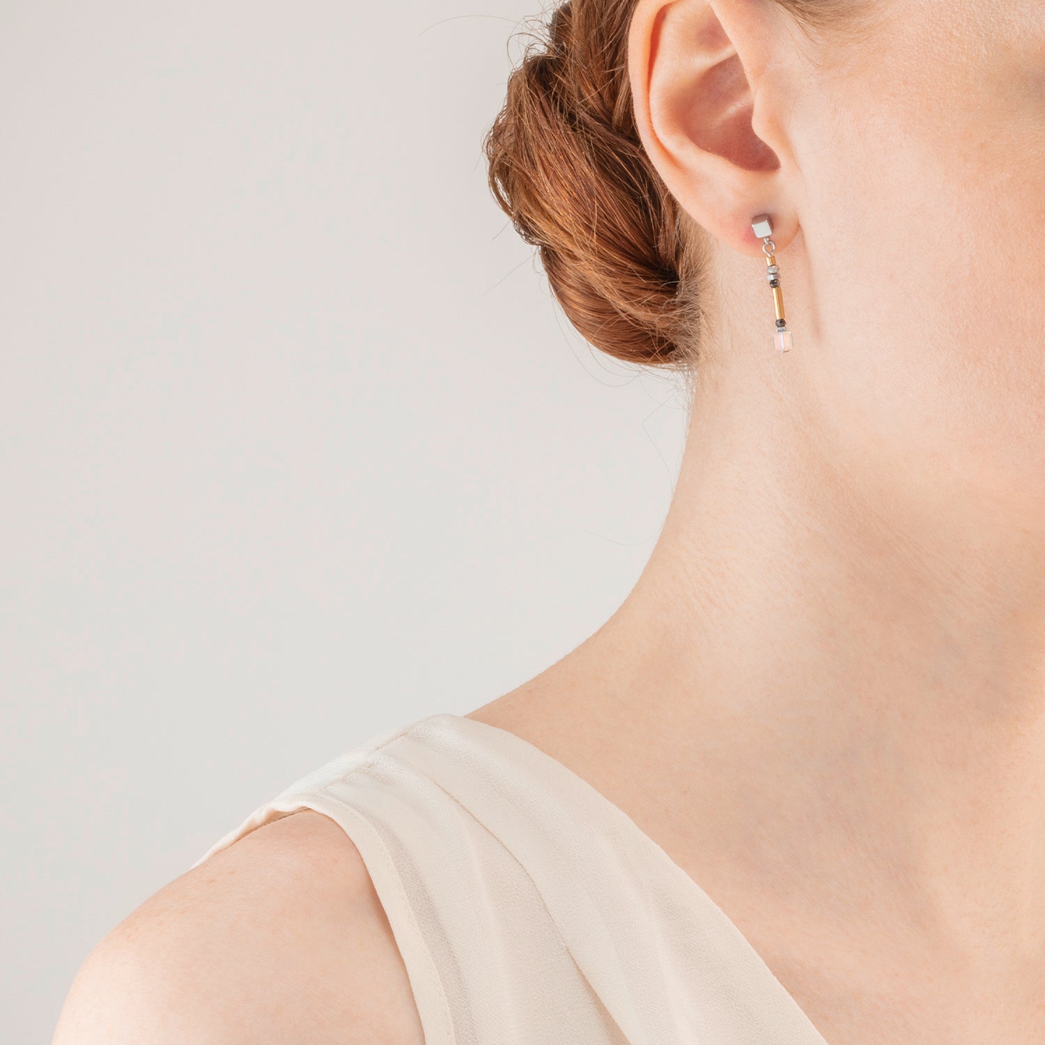 Boucles d'oreille Cube Story Minimalistic Sparkling gris or