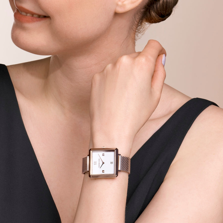 Montre Iconic Square Brilliant White Milanaise Acier Inoxydable Champagne