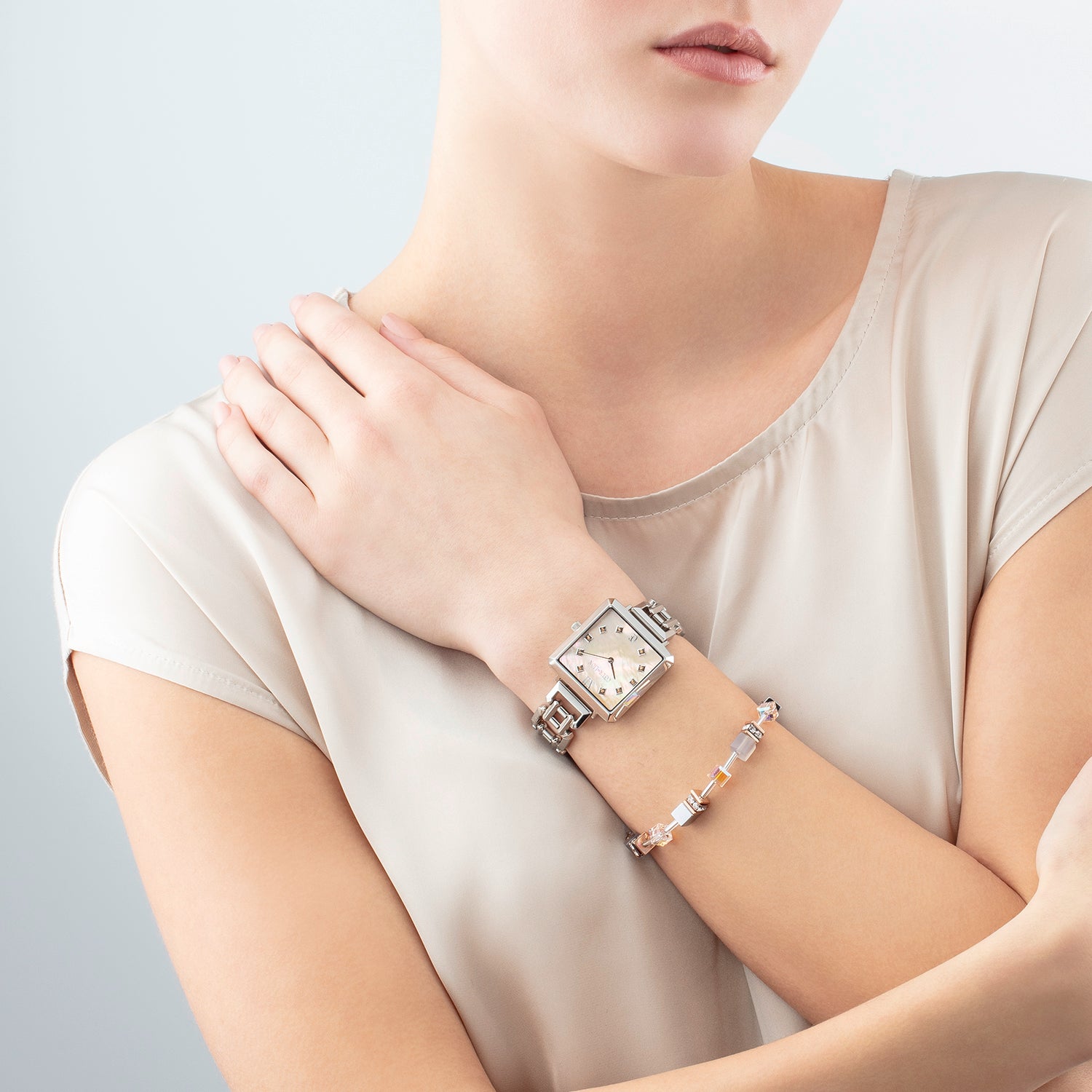 Coffret Cadeau Montre Iconic Cube Apricot Crush Argent & Bracelet GeoCUBE® Iconic Apricot Crush