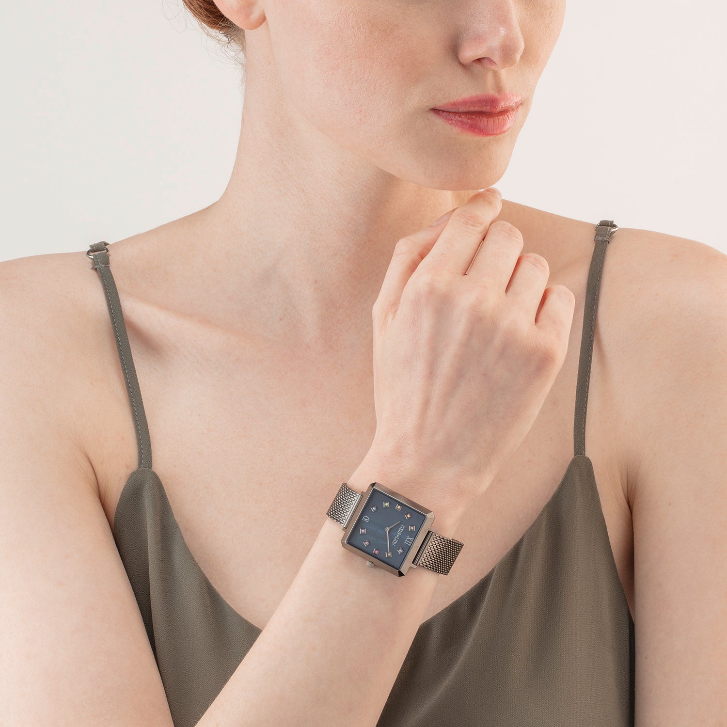Montre Iconic Square Antracite Nacre Milanaise Acier Inoxydable Anthracite