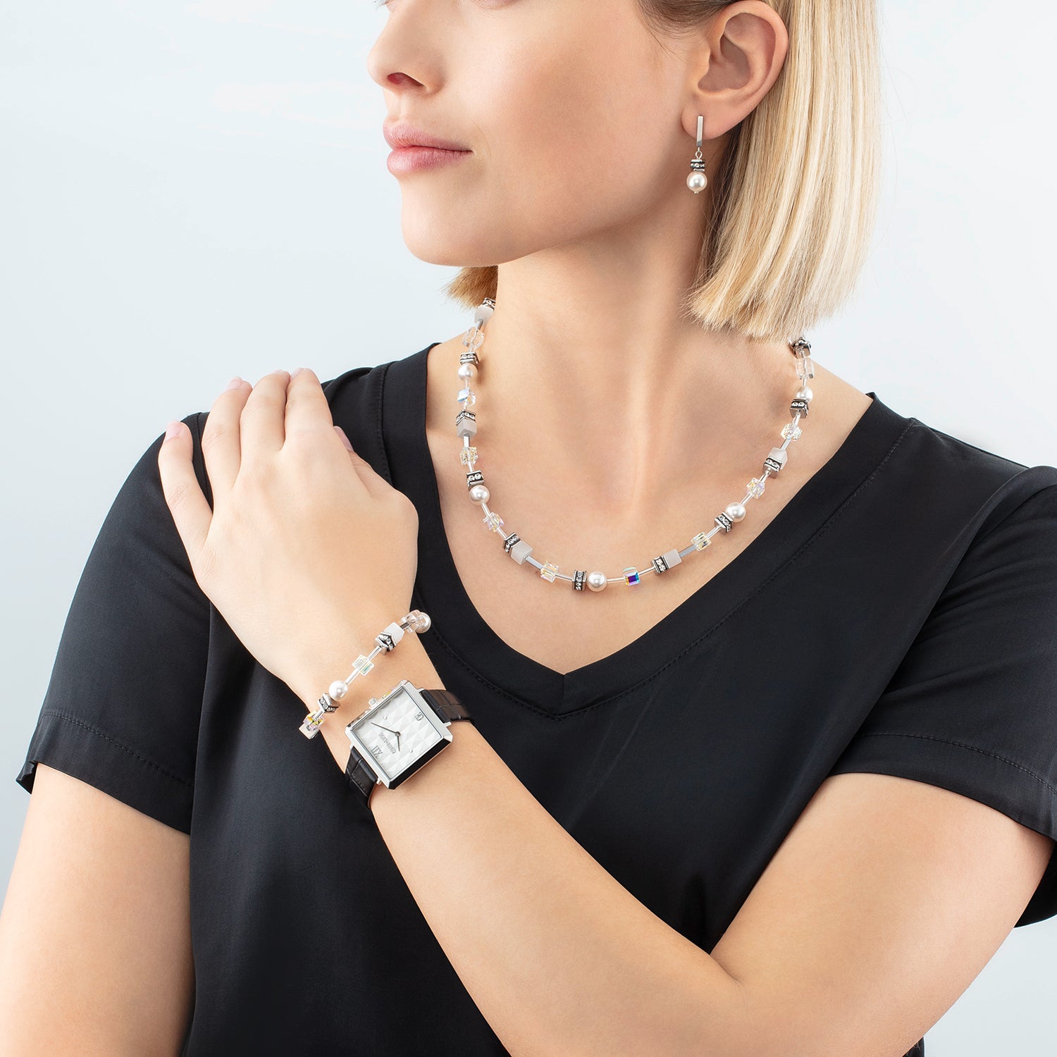 Montre Iconic Cube Spikes Argent Bracelet Cuir Noir