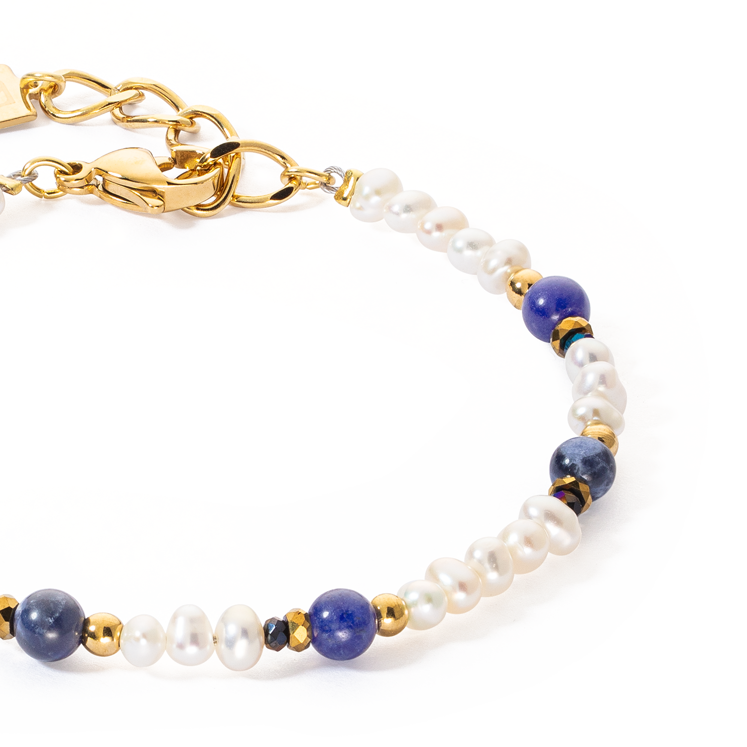 Bracelet Flow Perles d’eau douce et sodalite or